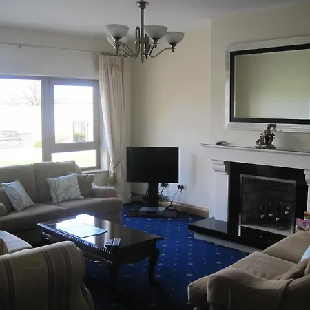 Killarney House