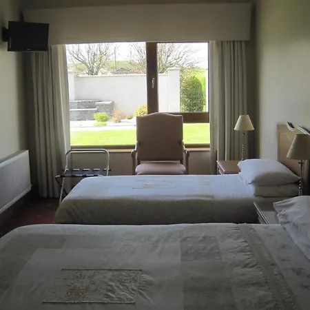 Killarney House 4*