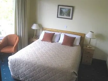 Bed & Breakfast Killarney House